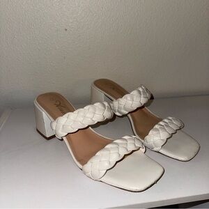Memory foam faux leather braided strap Block heel sandals | women’s Size 9